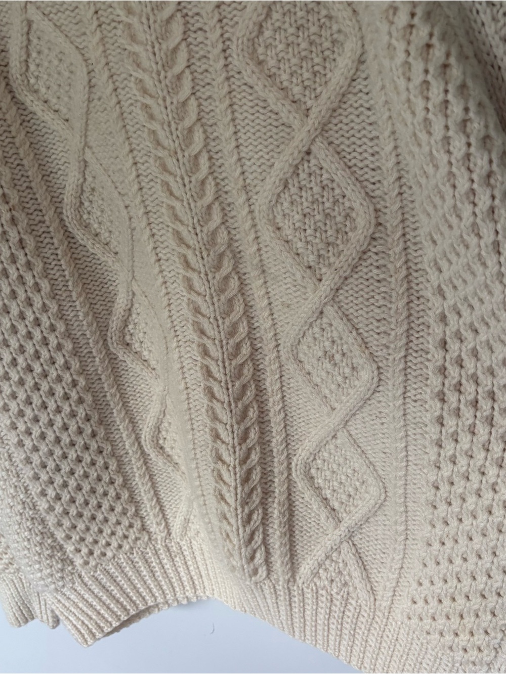 Vintage Danier 100% Pure Virgin Wool Cable Knit Fisherman Sweater Cream M - Picture 3 of 12